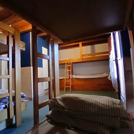 Les Glaciers Hostel